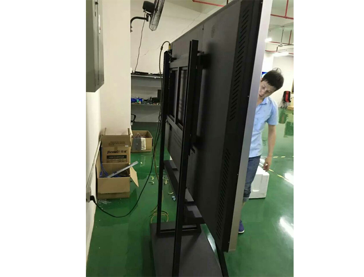 觸摸一體機帶移動支架